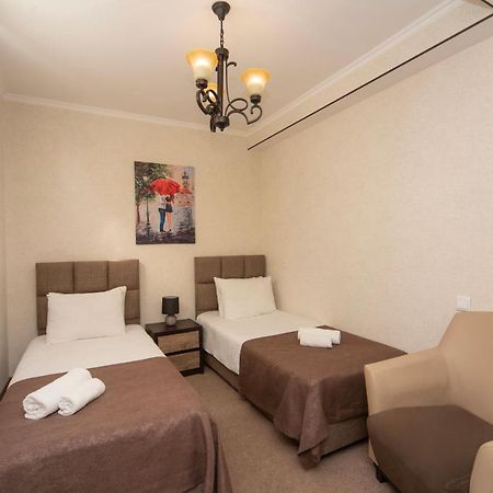 King David Hotel Tbilisi Buitenkant foto