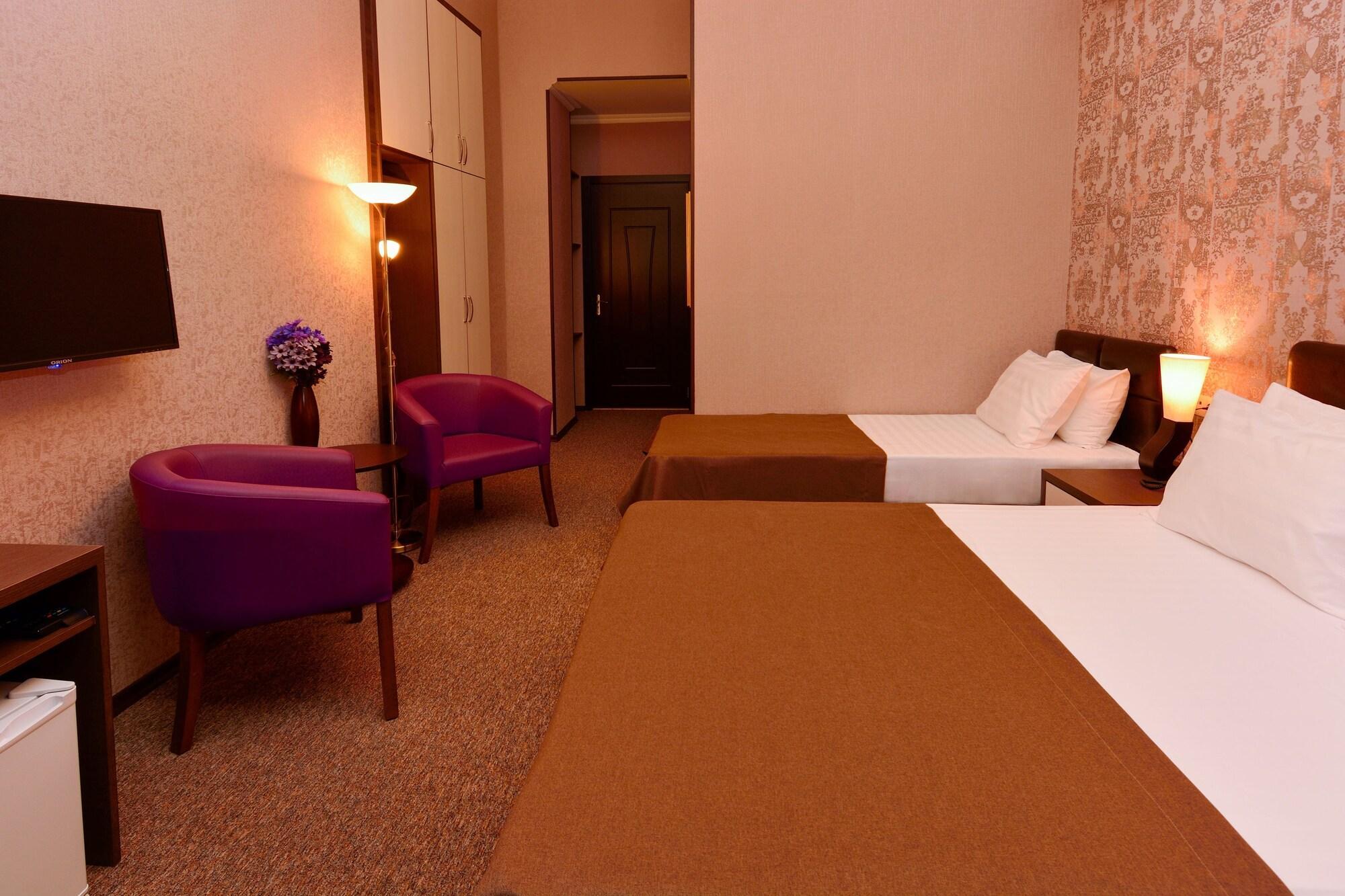 King David Hotel Tbilisi Buitenkant foto