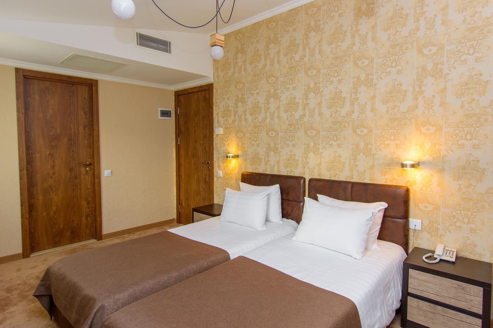King David Hotel Tbilisi Buitenkant foto