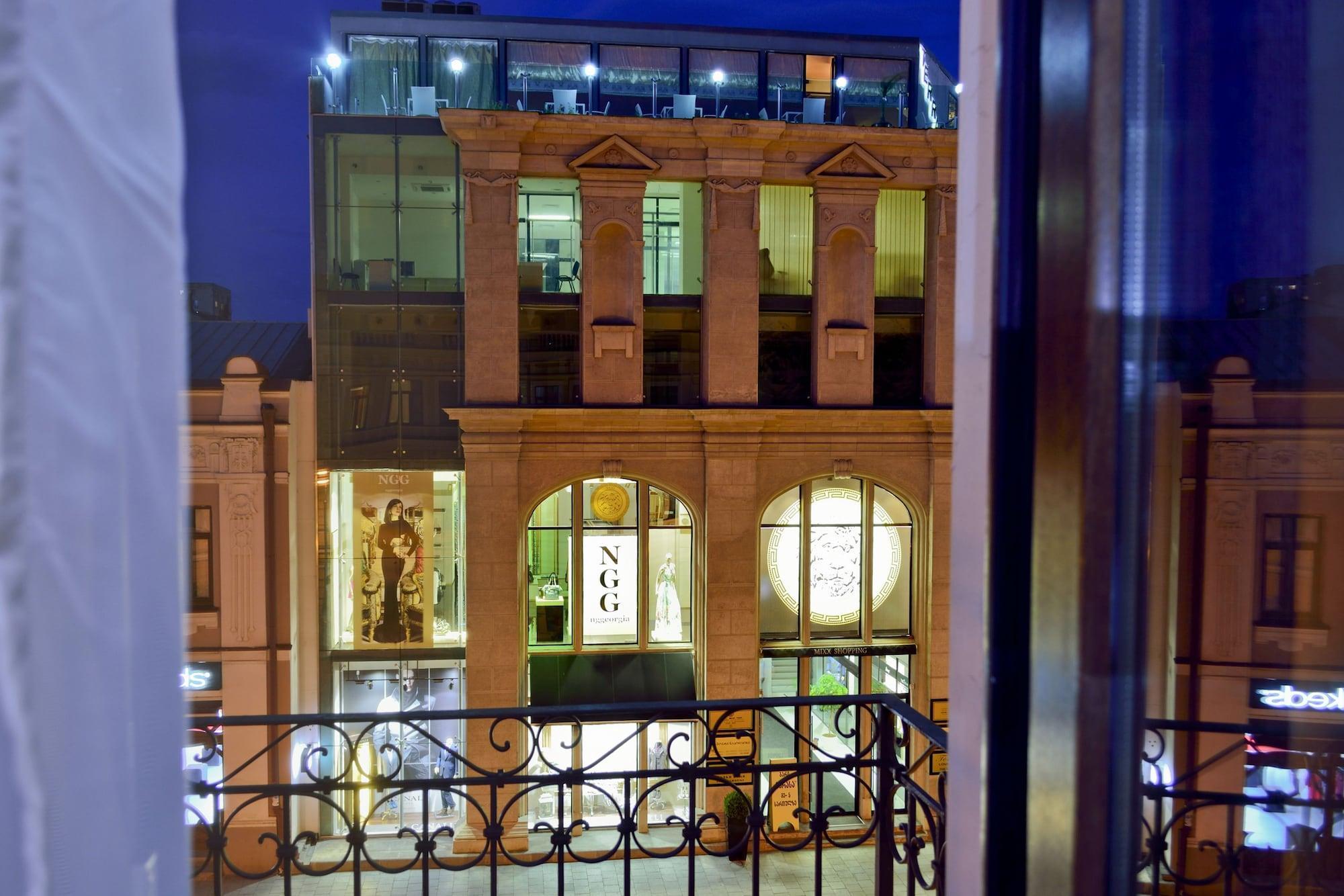 King David Hotel Tbilisi Buitenkant foto