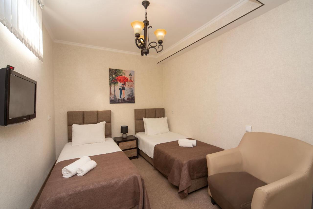 King David Hotel Tbilisi Buitenkant foto