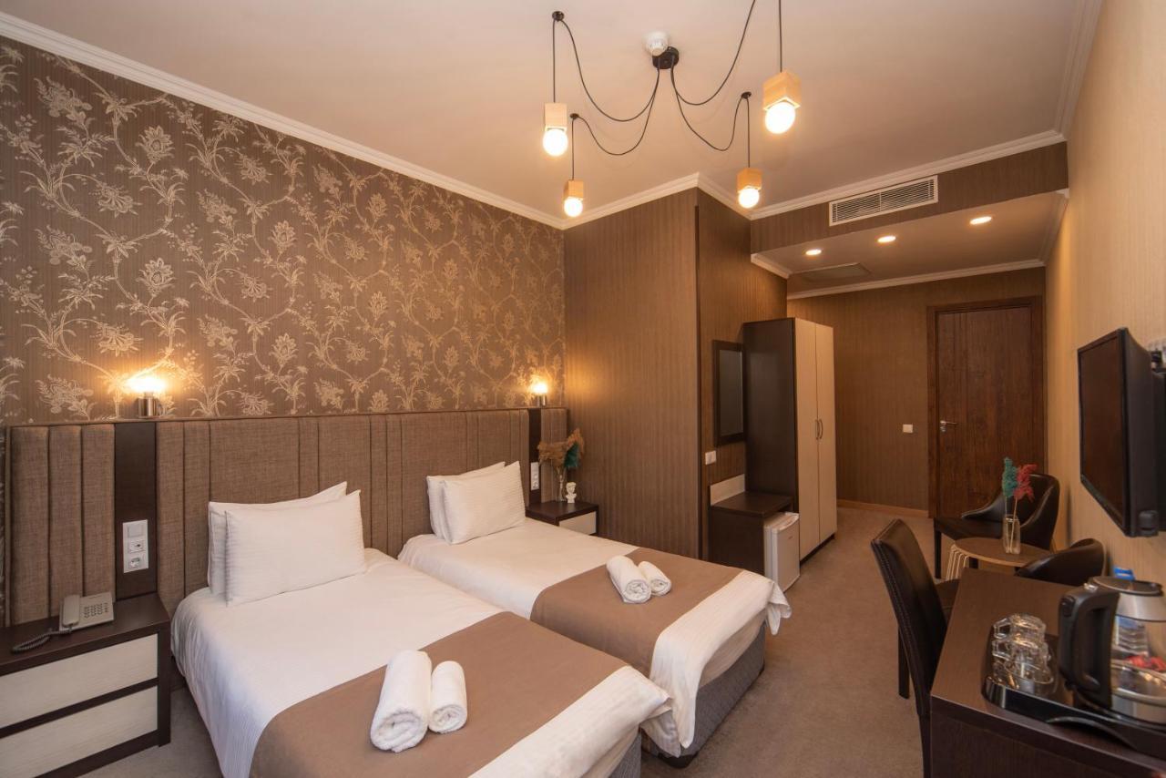King David Hotel Tbilisi Buitenkant foto