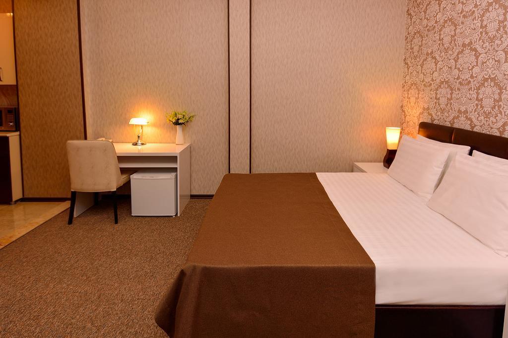 King David Hotel Tbilisi Buitenkant foto