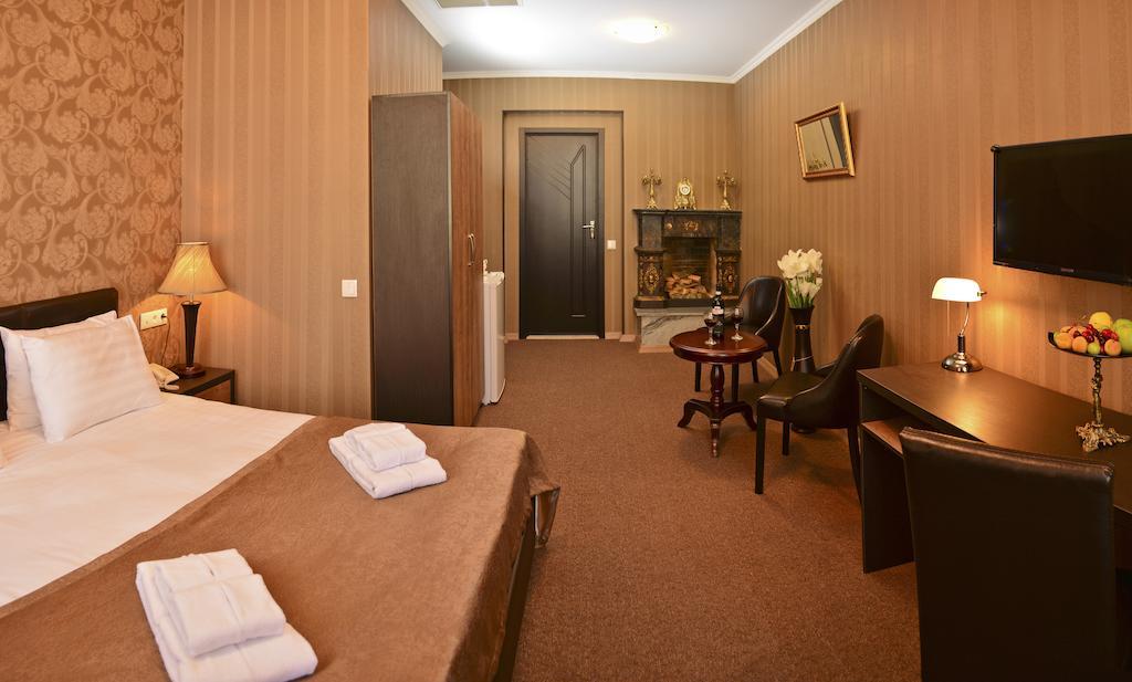 King David Hotel Tbilisi Buitenkant foto