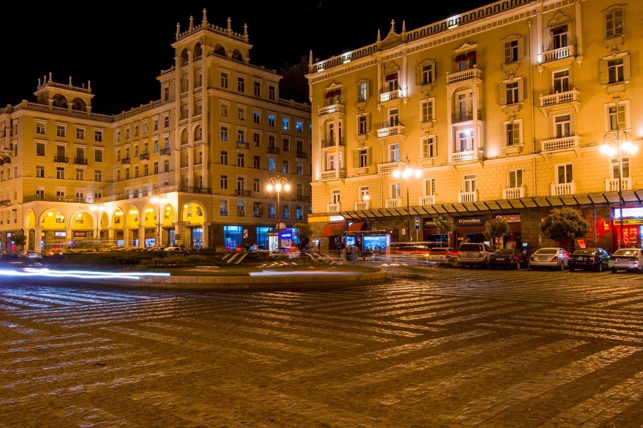 King David Hotel Tbilisi Buitenkant foto